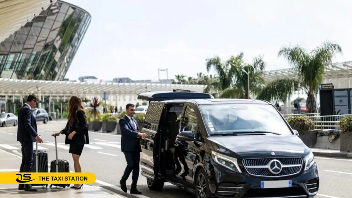 Business-Class Luton Airport Transfer
